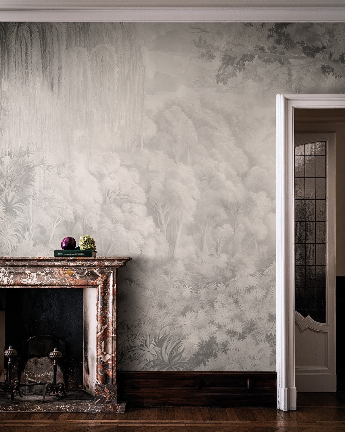 Le Feuillage Dense — Room Scene 3